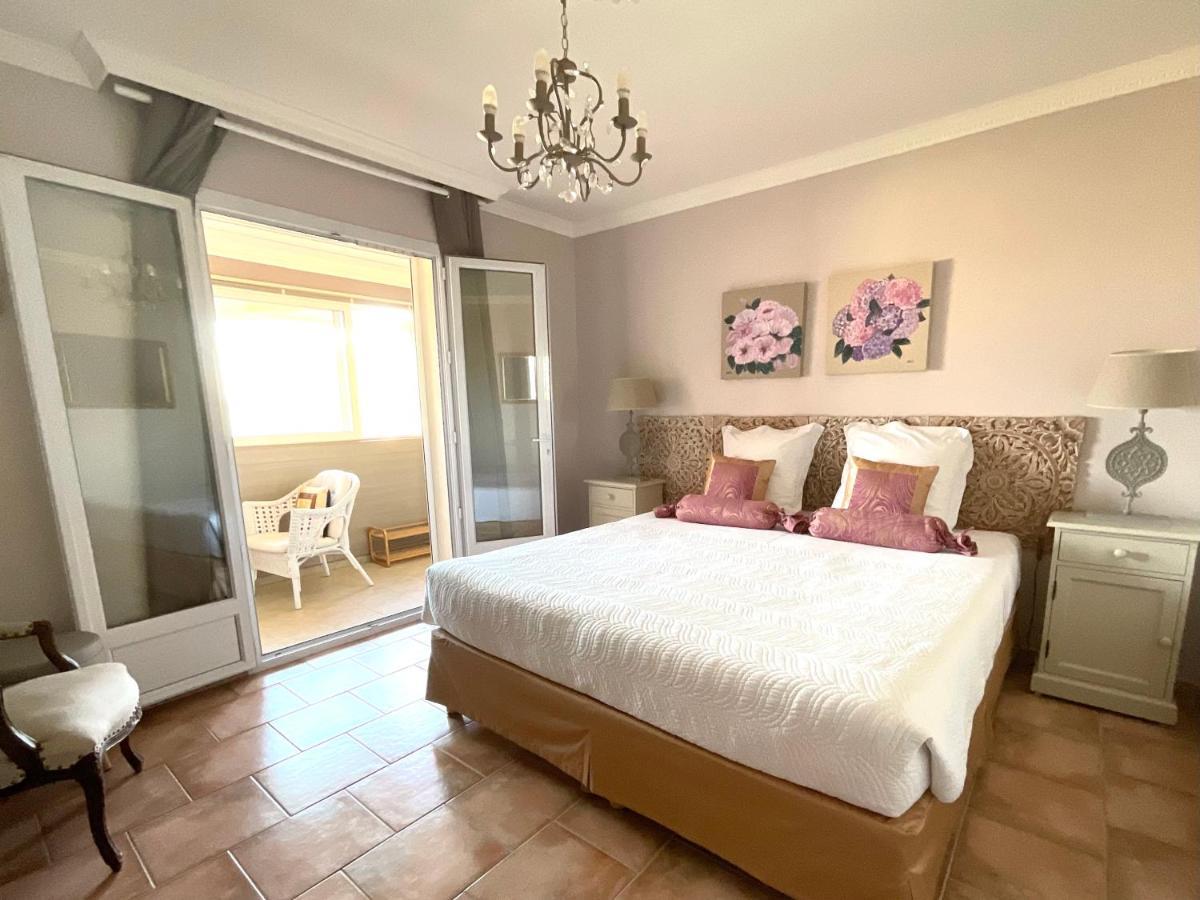 Chambres D'Hotes Les Noisetiers Digne-les-Bains Bagian luar foto